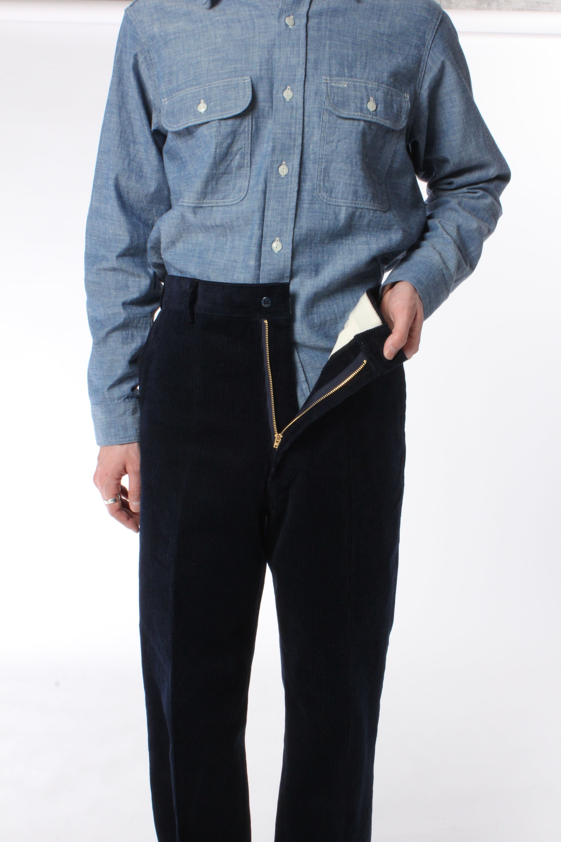 YANKSHIRE 1963 CHINO TROUSERS GERMAN CORDUROY / NAVY