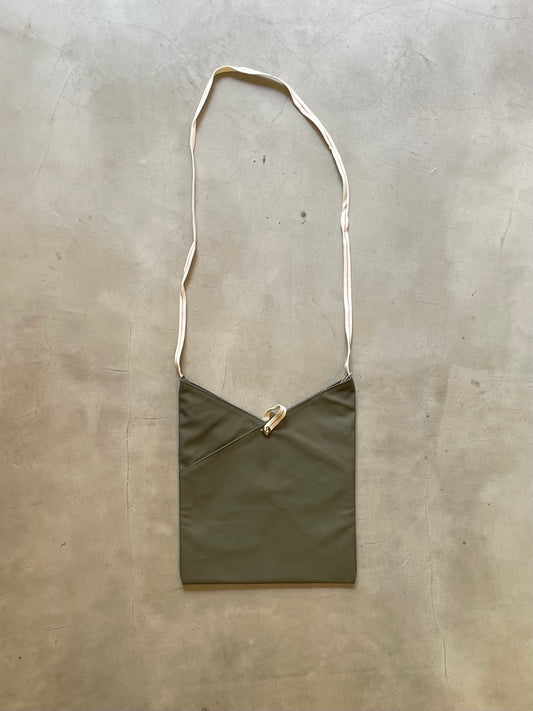 【 23SS新作 】A'r DESIGN AMBOISE / OLIVE